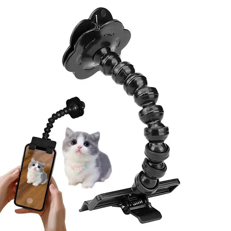The Pawfect Pet Selfie Clip β Get Their Attention, Nail the Shot!