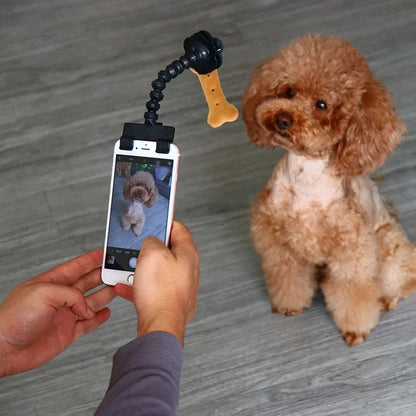 The Pawfect Pet Selfie Clip – Get Their Attention, Nail the Shot!